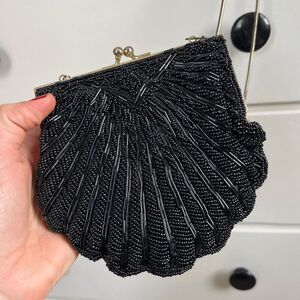 VTG Magid Black Beaded Seashell Clutch Art Deco Gothic Glam Kisslock